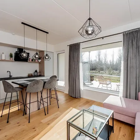 Mesiheina Apartment *